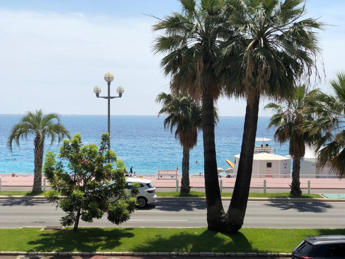 Bord De Mer A Nice Sur La Promenade Des Anglais Exterior photo